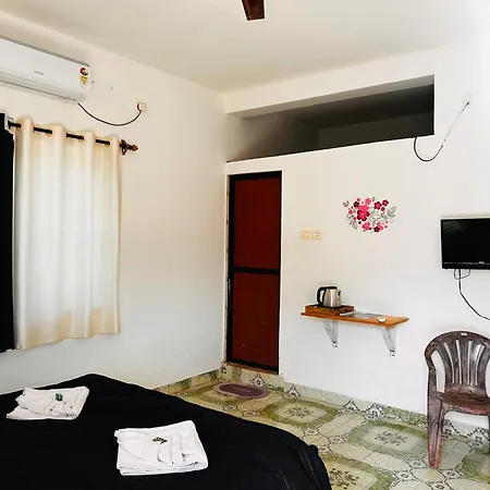 Havaana Stays, Morjim Exterior photo
