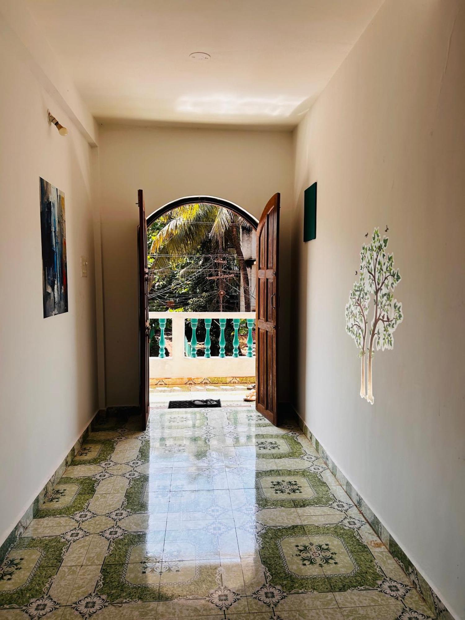 Homestay Havaana Stays, *